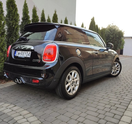 MINI Cooper S cena 69900 przebieg: 150000, rok produkcji 2017 z Szczucin małe 781